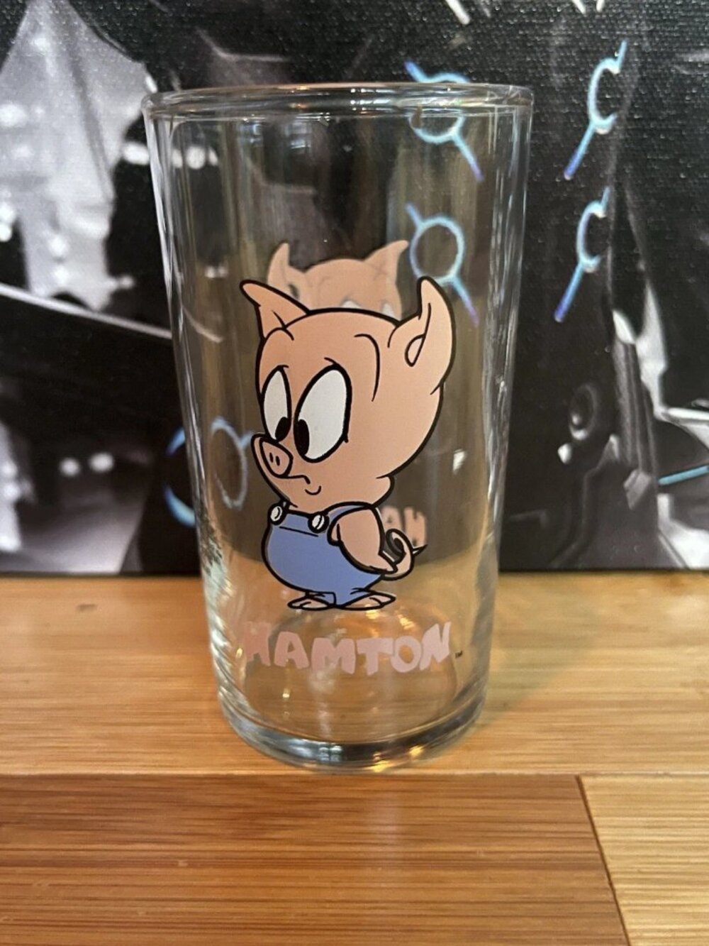 Vintage 1993 Warner Bros Store Tiny Toon Adventures Small Hamton Glass